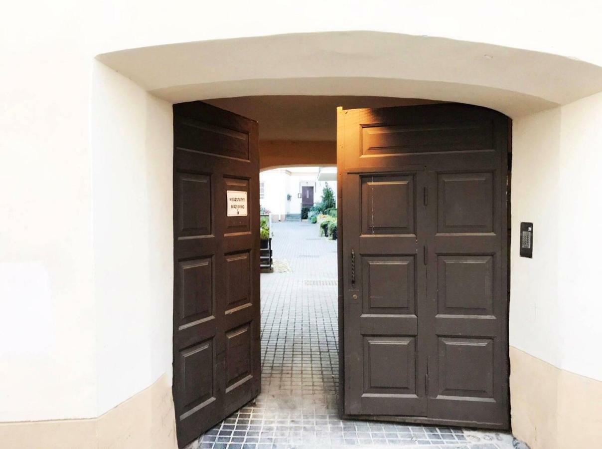 Luxury Old Town Apartment Vilnius Exterior photo